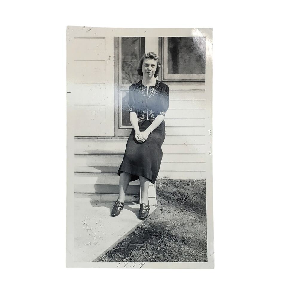Vtg Pretty Young Woman Posing in Front of House Original Monochrome Photography